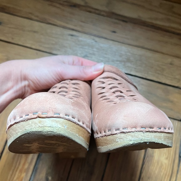 No. 6 Annabel Clogs - Picture 6 of 9